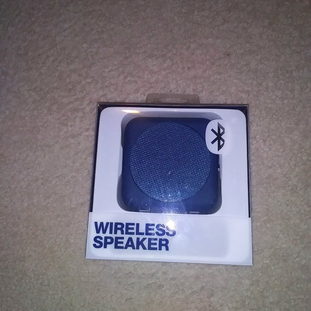 New Wireless Speaker Blue-Bluetooth-600mAh Battery